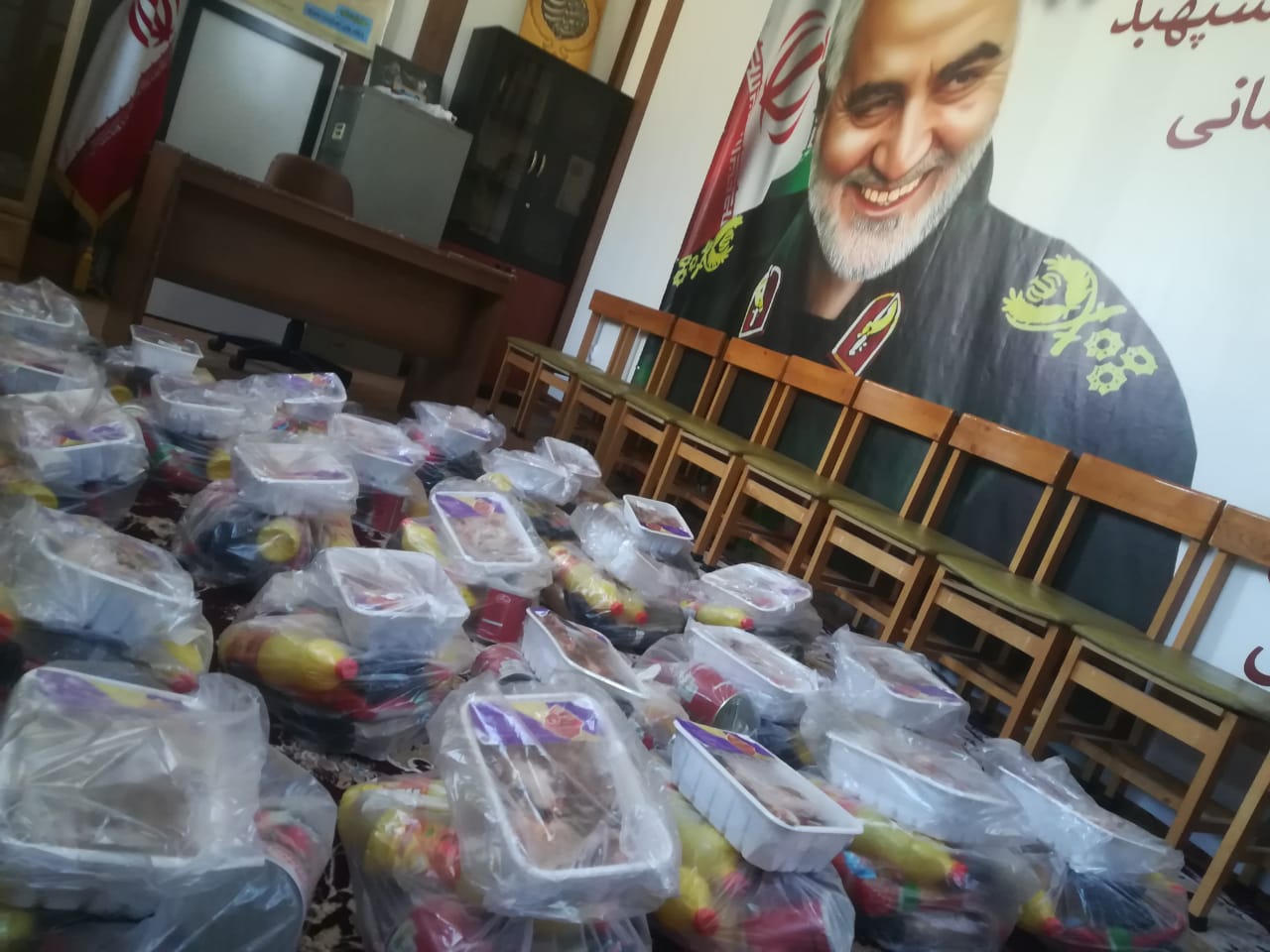 ۶۰ بسته معیشتی به همت فعالان کانون فرهنگی هنری الهادی (ع) توزیع شد  