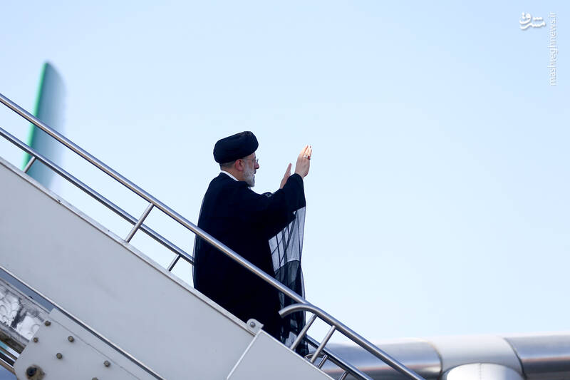 رئیس جمهوری اردبیل را به مقصد تهران ترک کرد