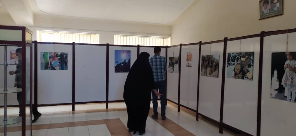 نمایشگاه سوگواره عکس عاشورایی در گراش برپا شد  