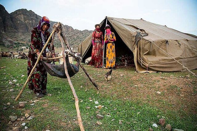 سواد آموزی عشایر تعطیل نمی شود/سوادآموزی ۸۵ درصد عشایر اصفهان