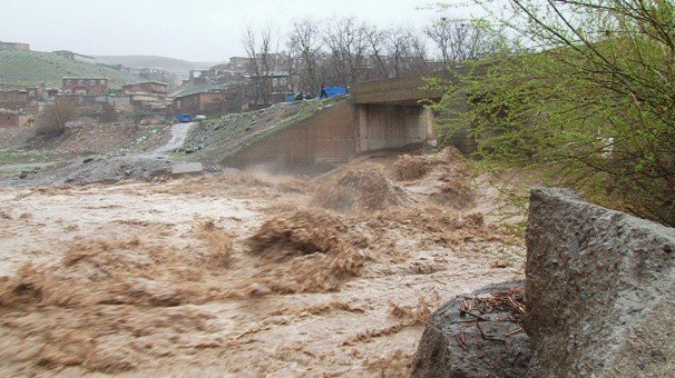 روش های مهار سیلاب در استان ها پیگیری می شود
