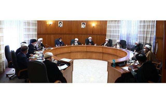  بررسی مطالبات مردم از دولت در کمیسیون اقتصادی مجلس خبرگان 