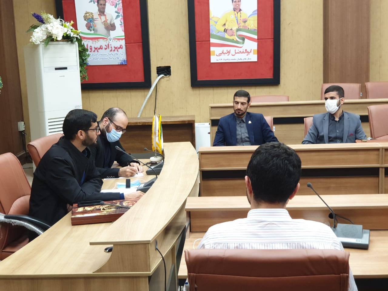 نشست فصلی اعضای هیئت مدیره با معاونت های شبکه ملی جوانان انقلاب اسلامی تشکیل شد
