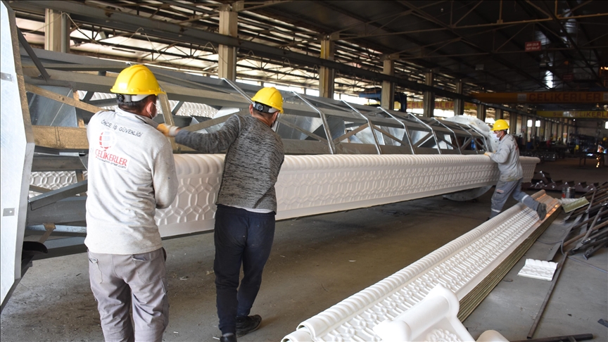 مناره های فولادی ضد زلزله ترکیه در مساجد سه قاره جهان