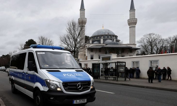 حمله به مسجدی در شرق آلمان