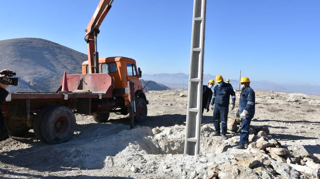   روشنایی به روستای ۱۲ خانوار شهرستان ماکو رسید