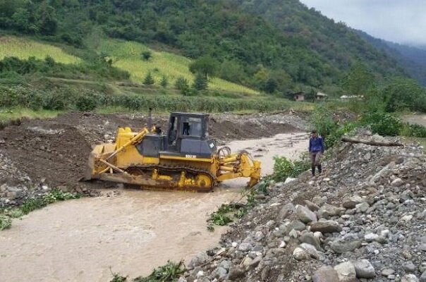 برخورد قانونی با برداشت کنندگان غیرمجاز مصالح رودخانه‌ای در گیلان  