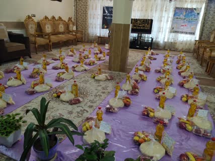 توزیع بسته های یلدایی «مهر فاطمی یلدای مهربانی» در شهرستان ملایر