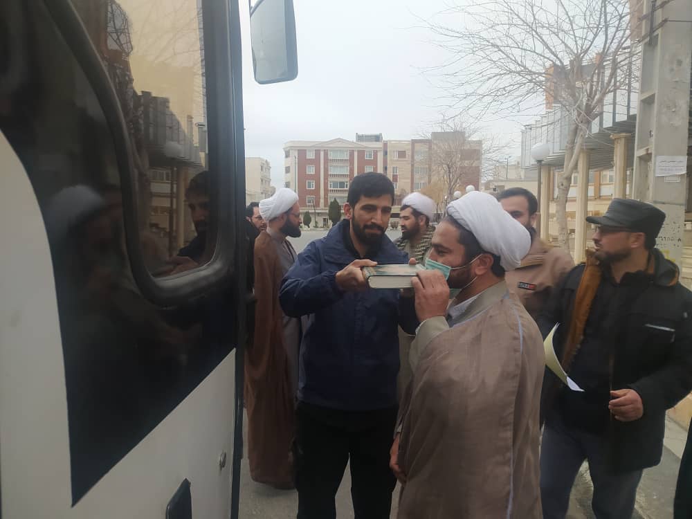 اعزام ۳۵ نفر در قالب کاروان راویان مکتب شهیدحاج قاسم سلیمانی از استان مرکزی به کرمان