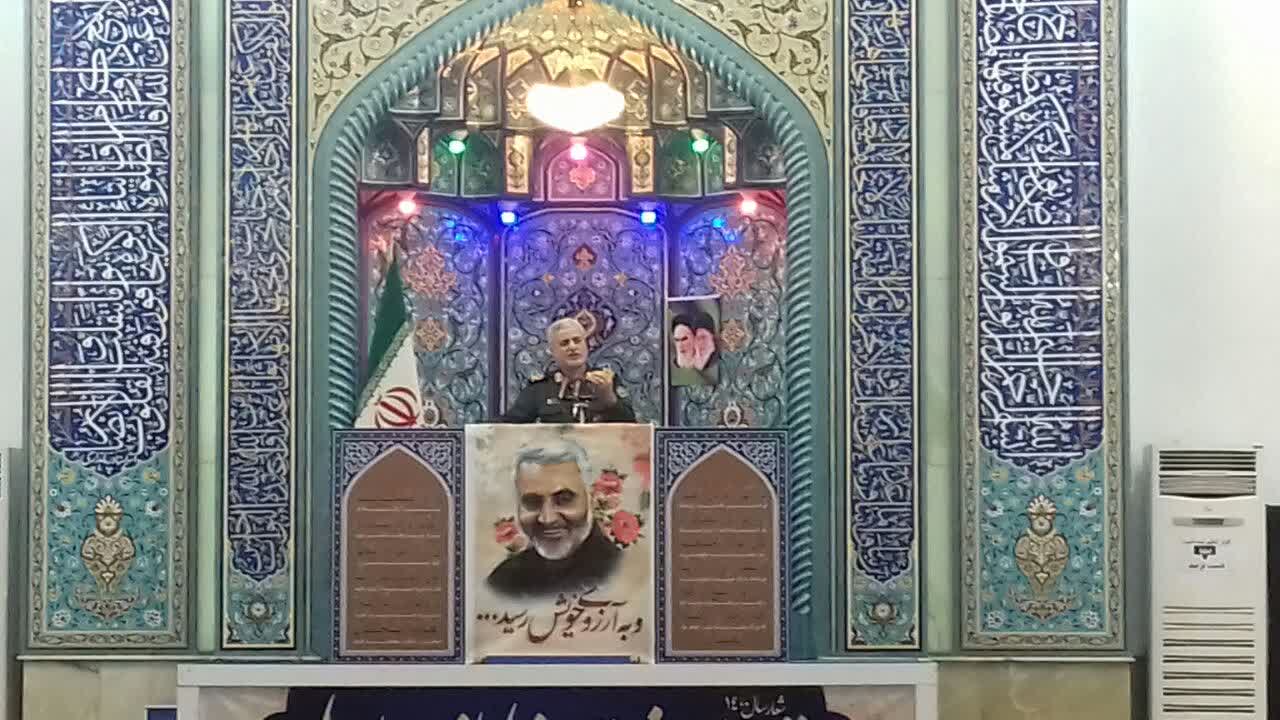 مکتب شهید سلیمانی الگوی جناح های سیاسی باشد