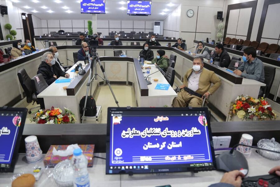 کودکان معلول روستایی بازمانده از تحصیل در قالب طرح توانبخشی حمایت شوند  