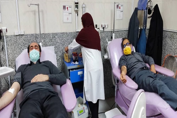 بازدید نماینده ولی فقیه در استان قزوین از پایگاه انتقال خون قزوین