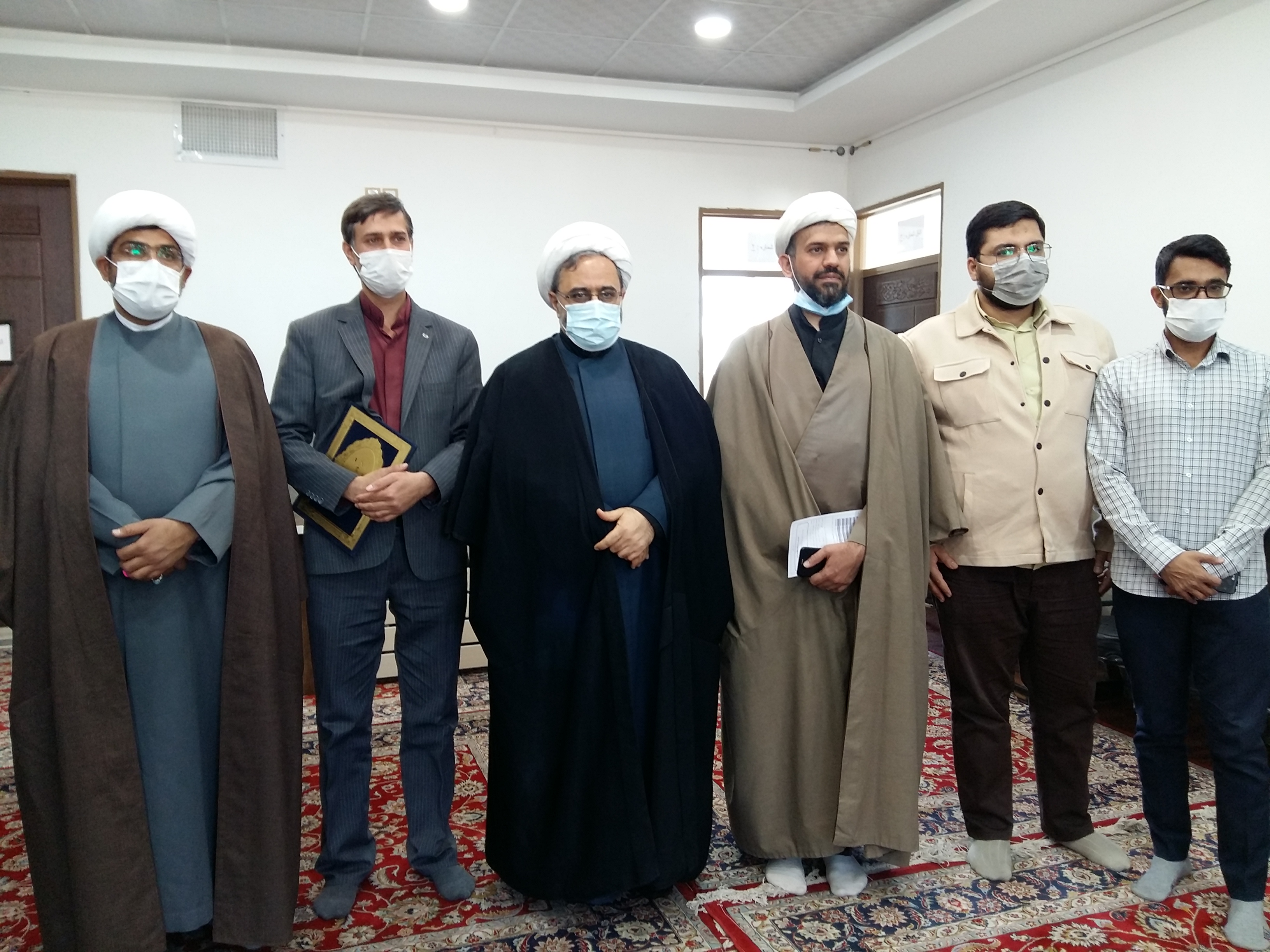 بازدید از کانون و نشست صمیمی رییس ستاد کانون های مساجد کشور با بچه های مسجد امام محمدباقر کرمان+تصاویر