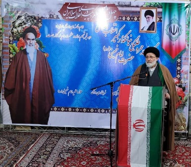  حجره طلبگی امام خمینی(ره) در اراک گلباران شد