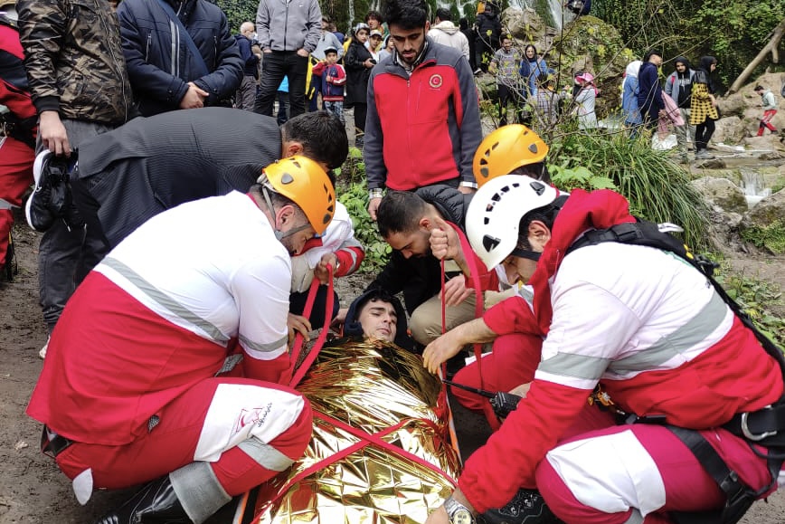 وقوع ۵۸ حادثه ترافیکی در جاده‌های گلستان/ ۲۰۳ نیروی عملیاتی به حادثه‌دیدگان امدادرسانی کردند