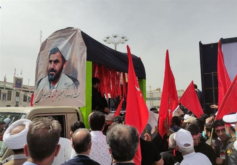 مراسم تشییع پیکر روحانی شهید « محمد اصلانی» در مشهد برگزار شد