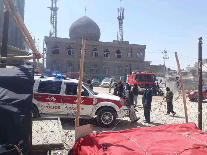 انفجار تروریستی در بزرگ‌ترین  مسجد شیعیان  در مزار شریف/ بیش از ۷۰ شهید و زخمی آمار اولیه 