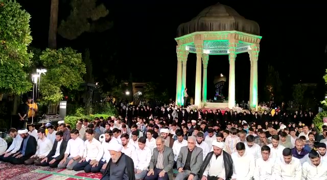 مهر ماندگار که به نام حافظ عجین است