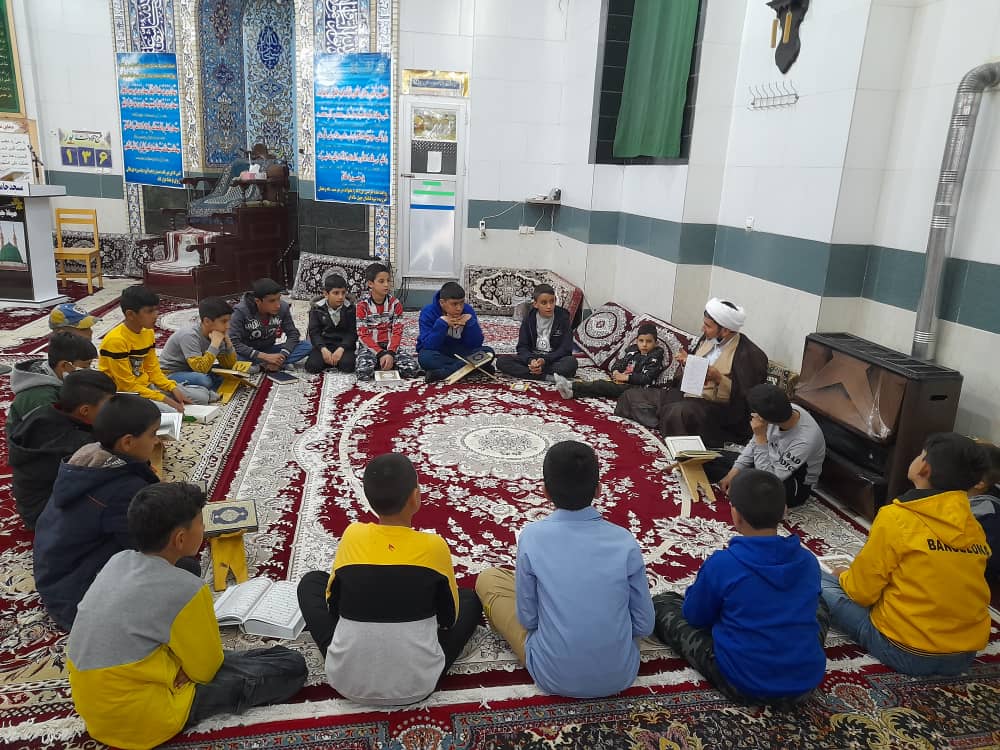  برگزاری کلاس تفسیر سوره مبارکه حجرات در ماه رمضان
