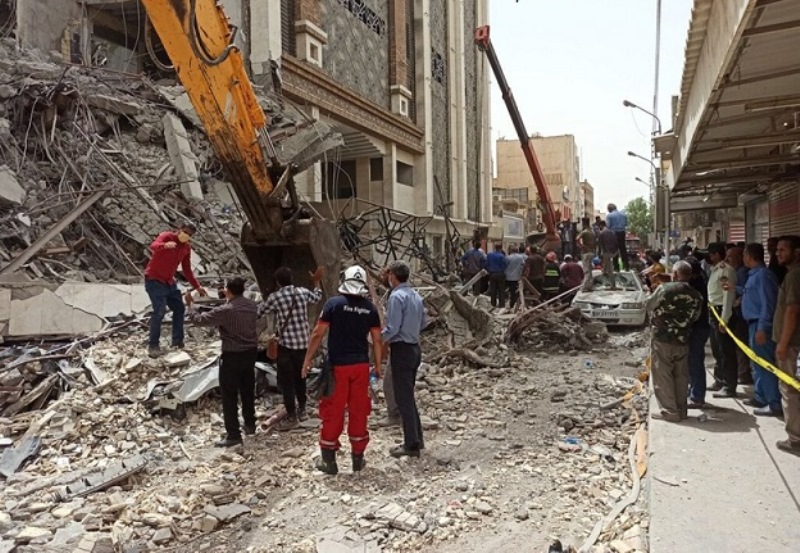 شمار کشته‌شدگان ساختمان متروپل آبادان به هفت نفر رسید/ ۸ تن از عوامل حادثه بازداشت شدند