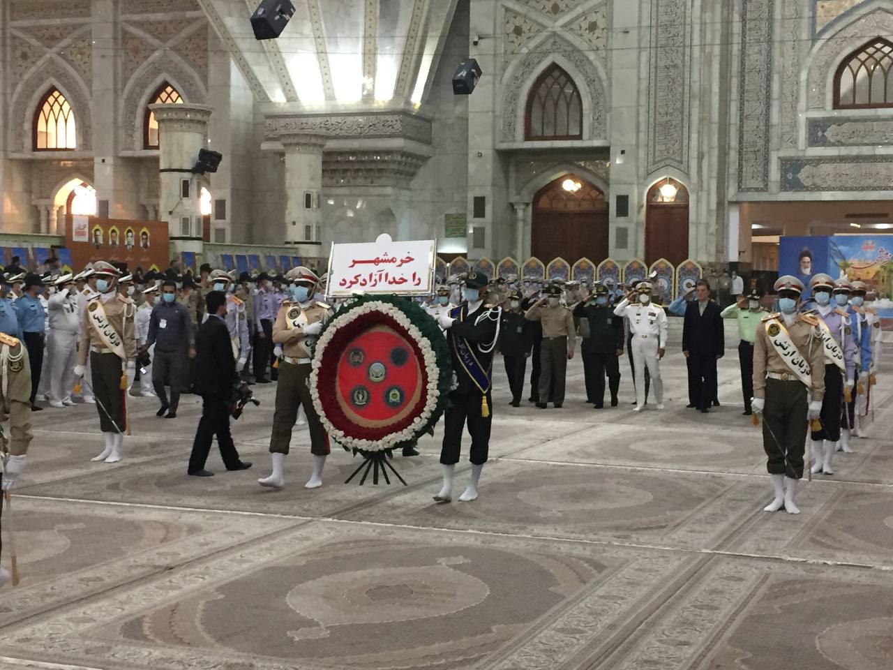  تجدید میثاق فرماندهان ارشد نیروهای مسلح با امام راحل 