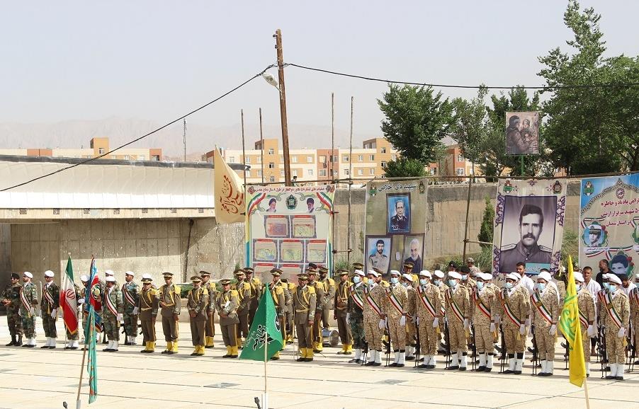 برگزاری صبحگاه مشترک نیرو‌های مسلح درسمنان