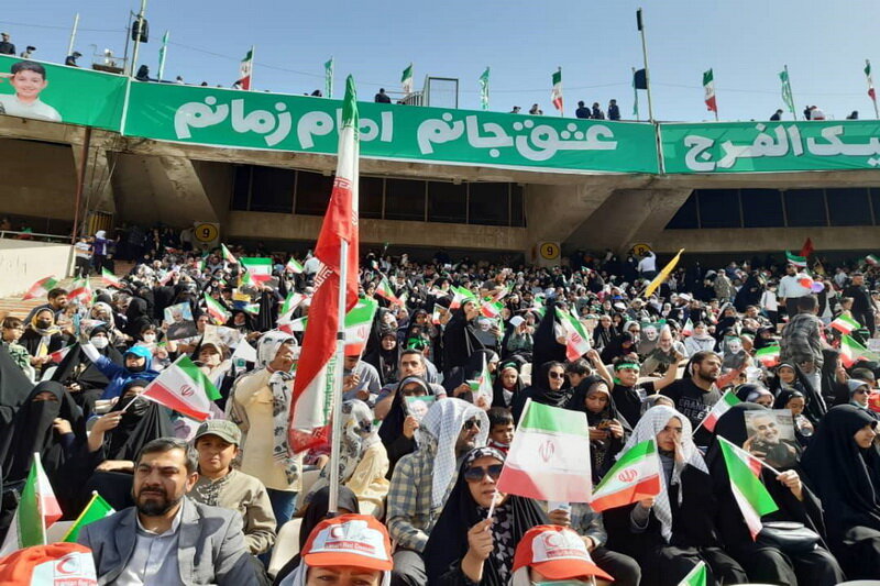 همخوانی «عزیزم حسین» دهه‌نودی‌ها در ورزشگاه آزادی
