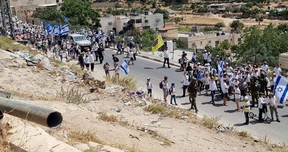 راهپیمایی تحریک‌آمیز صهیونیست‌ها در الخلیل و نابلس