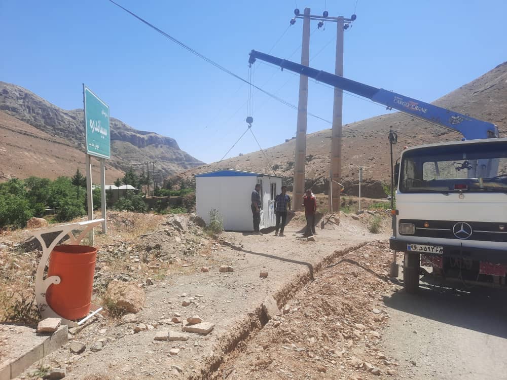  موانع دسترسی عمومی مردم به روستای سیبان دره واقع در ساوجبلاغ جمع آوری شد