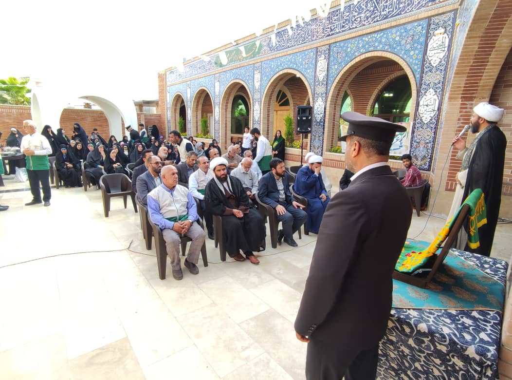 عکس/حضور حاملین پرچم حرم رضوی در مسجد چهارده معصوم(ع)سرخ‌ رود