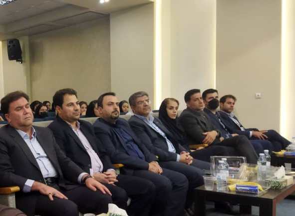 برگزاری کارگاه آموزشی امور مالیاتی نمایندگان شرکت های بیمه استان مرکزی