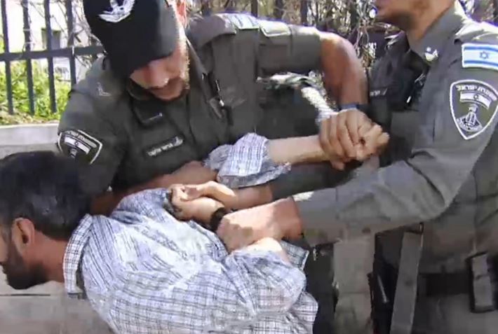 بازداشت ۲۰ فلسطینی توسط صهیونیست ها در کرانه باختری