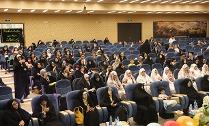 همایش «خورشید خانه‌ات باش» در تبریز برگزار شد
