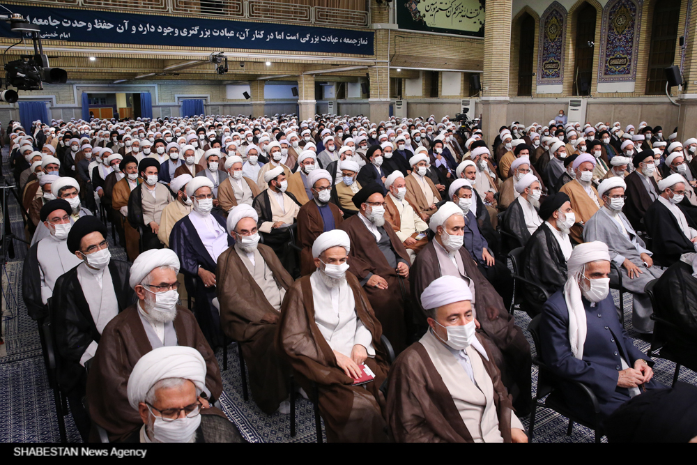 ائمه جمعه در نهضت خدمت‌رسانی پیشرو هستند