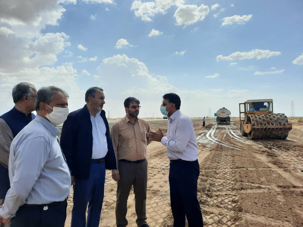 حجم اقدامات و فعالیت ماشین آلات راهسازی محور زاهدان- زابل در سیستان و بلوچستان قابل توجه است