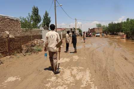  اعزام جهادگران سپاه روح الله برای کمک به مردم سیل زده در استان مرکزی