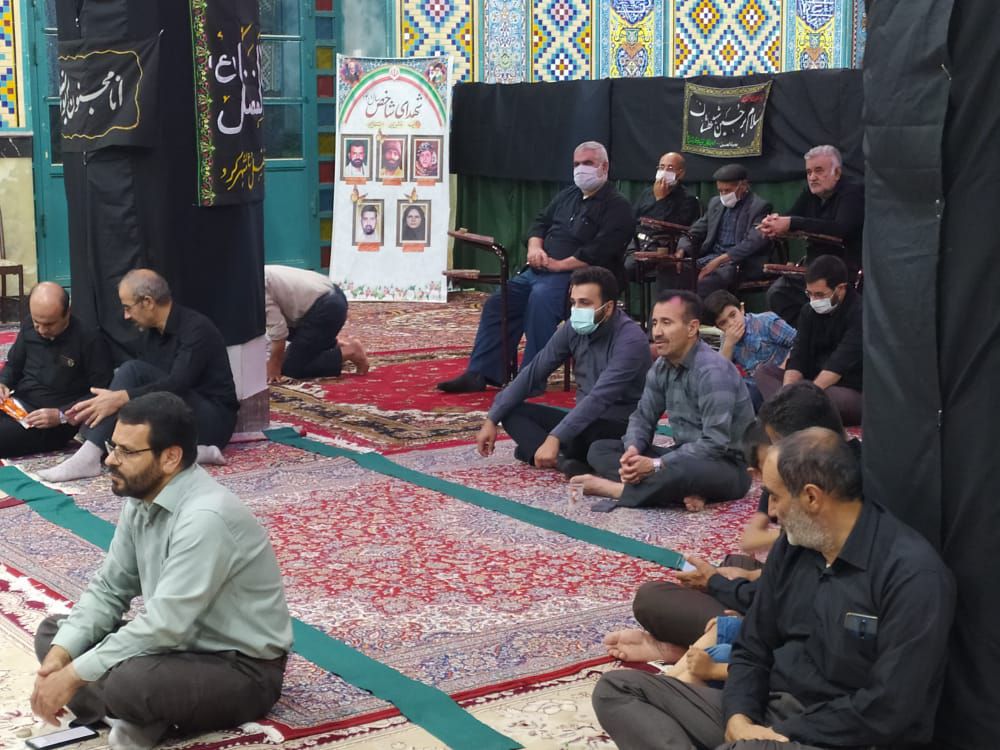 مراسم عزاداری شب دوم محرم در مسجد امام هادی (ع) شهرکرد برگزار شد