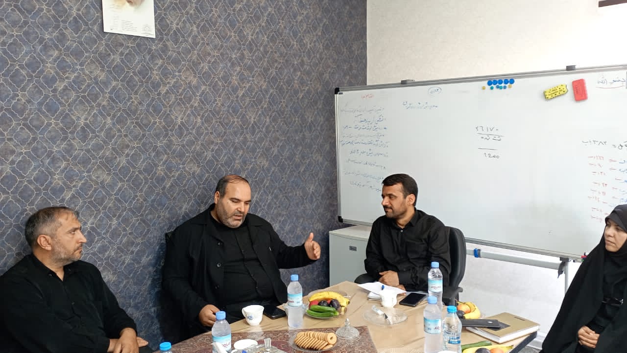 نشست معاون پشتیبانی توسعه و منابع ستاد کانون های مساجد کشور با کارکنان ستاد فهمای زنجان برگزار شد