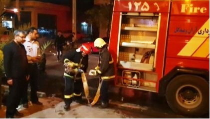 مانور آموزشی-عملیاتی آتش نشانی در بازار هادی آران و بیدگل برگزار شد 