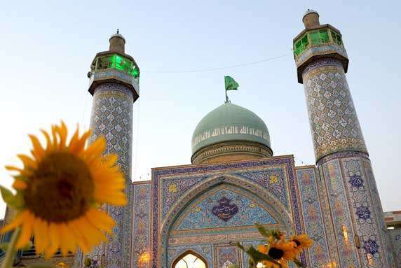 مسجد جامع شیروان، پایگاه مطمئن مردم در مبارزات علیه نظام شاهنشاهی