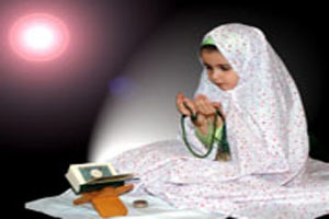 خانواده ها اهتمام ویژه ای به تربیت دینی فرزندان داشته باشند 