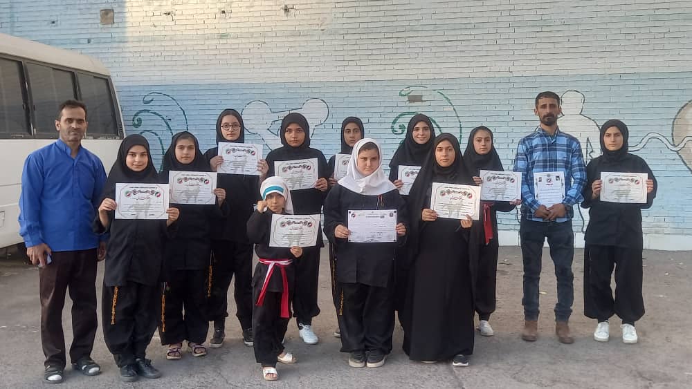 دختران مسجدی اعضای کانون فرهنگی هنری بعثت کلور افتخار آفریند  