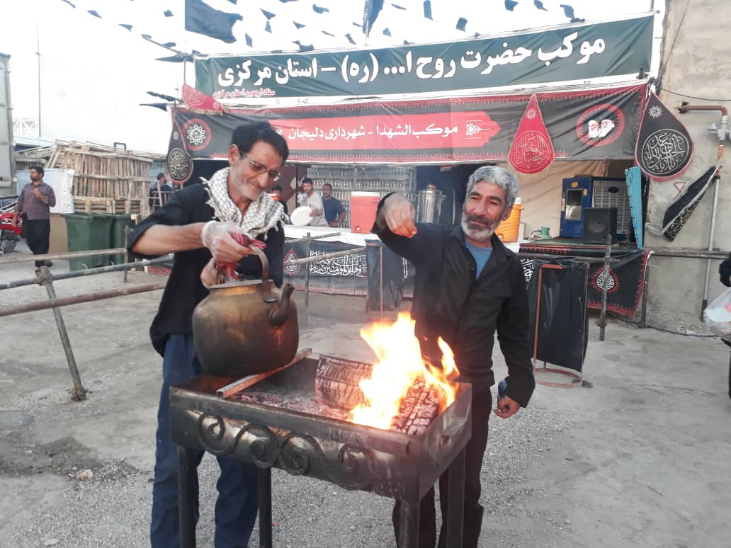  خدمت رسانی مواکب استان مرکزی در مرز مهران به زائران حسینی