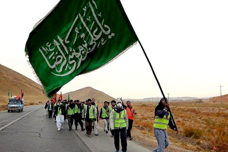 تمام زائران پیاده دهه آخر صفر در مشهد بیمه می‌شوند