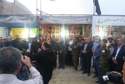 مسئولان ارشد استان از غرفه کانون های مساجد در نمایشگاه دفاع مقدس بازدید کردند  
