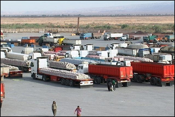  یک میلیون و ۴۰۰ هزار تن کالا از مرز مهران به عراق صادر شد