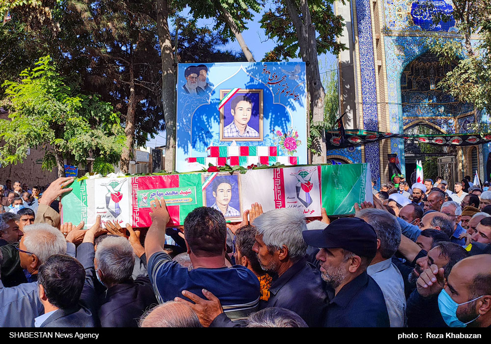 پیکر مطهر شهید محمدمهاجر در بجنورد تشییع شد