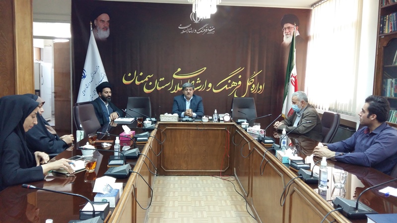 پرسنل ستاد کانون های فهما استان سمنان با مدیرکل فرهنگ و ارشاد اسلامی استان دیدار کردند
