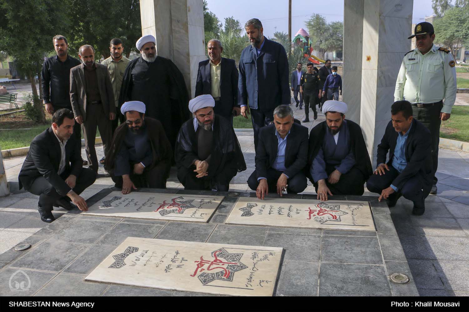 حجت‌الاسلام خداداده به مقام شامخ شهدای گمنام شادگان ادای احترام کرد 