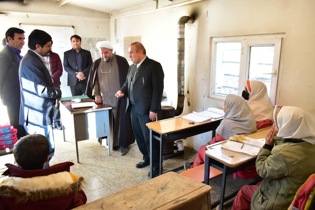 بازدید سرزده مدیرکل آموزش و پرورش کهگیلویه و بویراحمد از مدارس روستایی بویراحمد